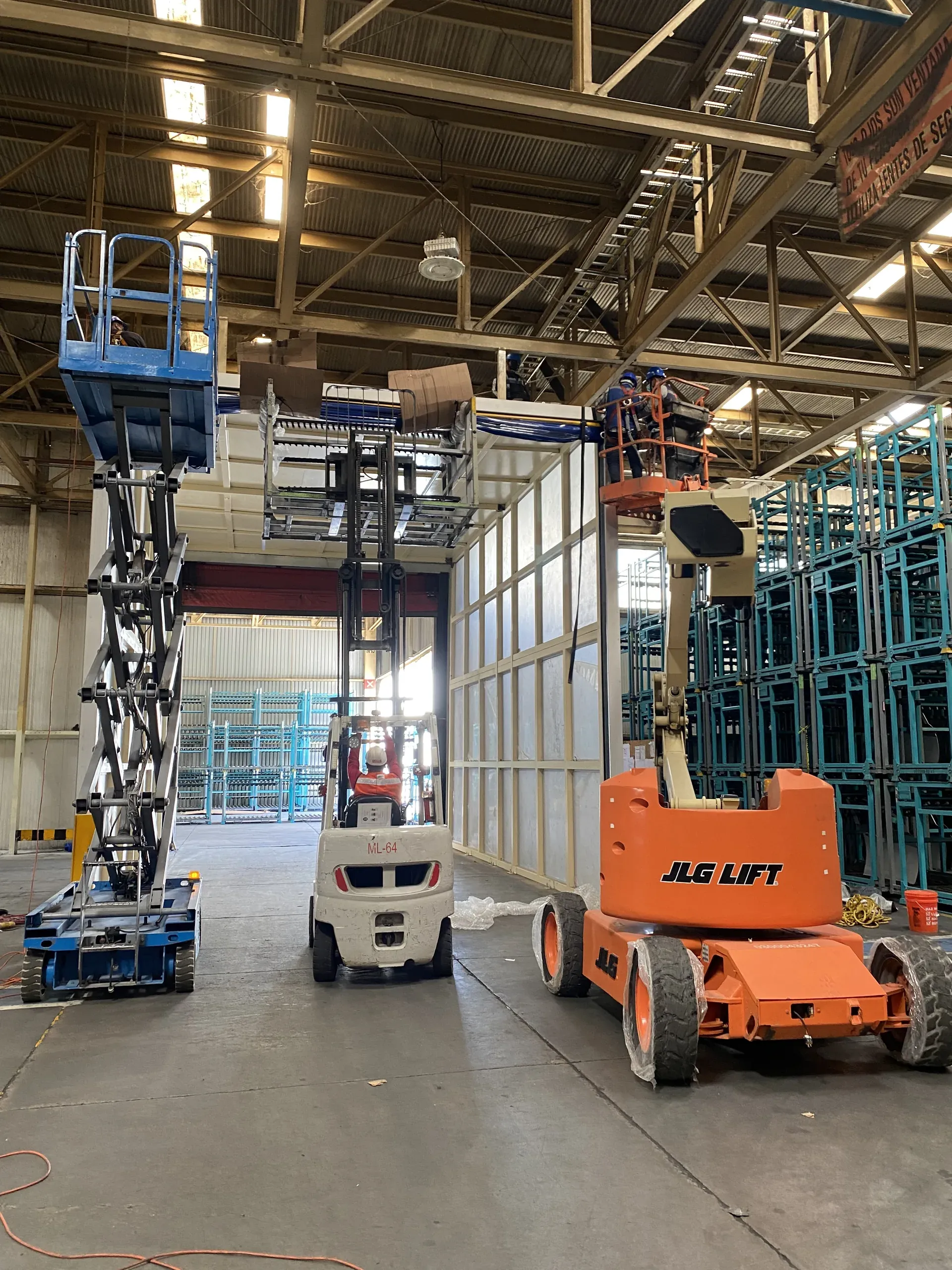 Trabajo en altura con plataformas elevadoras